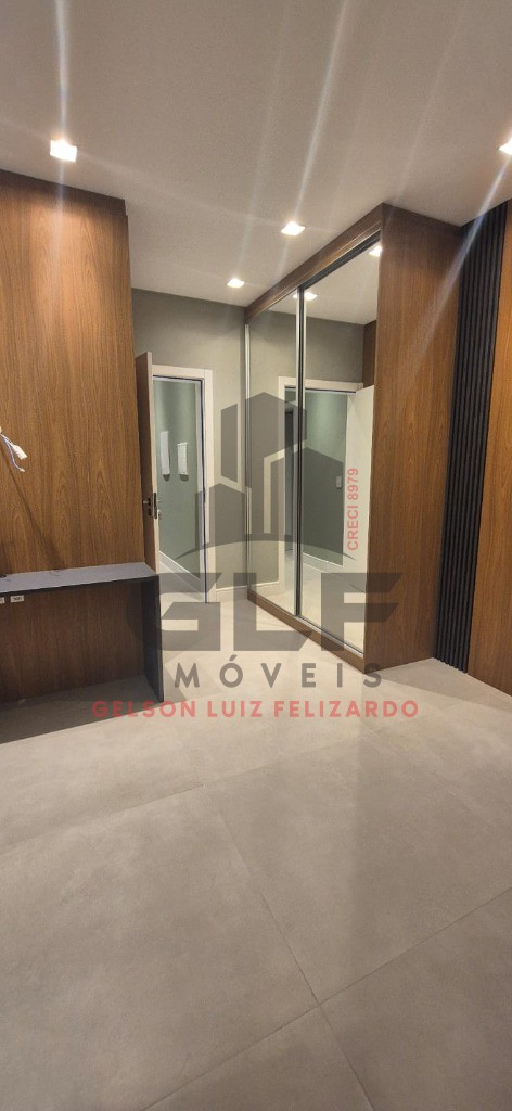 Apartamento de Luxo na cidade de Itapema/SC no bairro Meia Praia, 4 suítes e 3 Vagas de garagem, com Lazer Completo. Bem localizado. Investir