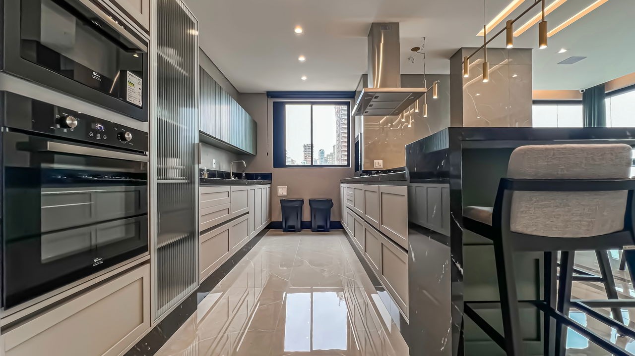 Apartamento Pronto para morar em Porto Belo/SC com 127m² área privativa sendo 2 suítes, 2 vagas de garagem, lazer completo