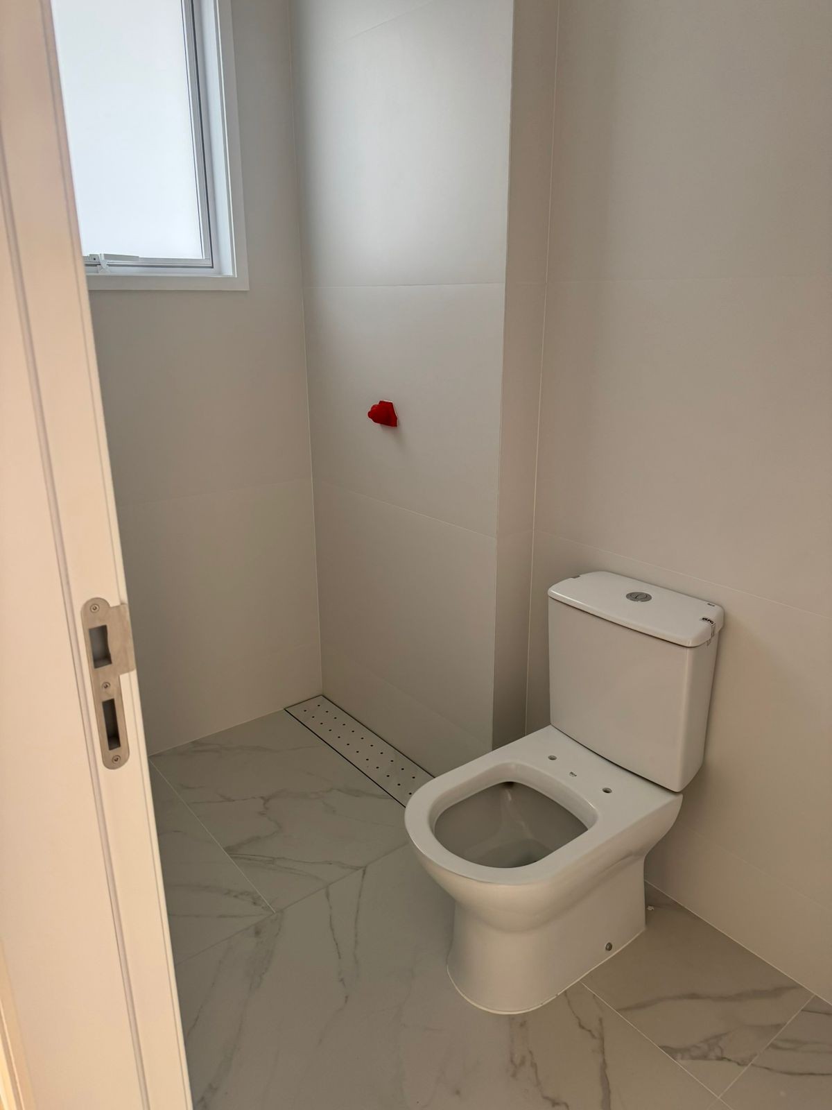 Apartamento Pronto em Balneário Camboriú/SC Centro com 4 suítes 3 vagas de garagem, área de lazer completa