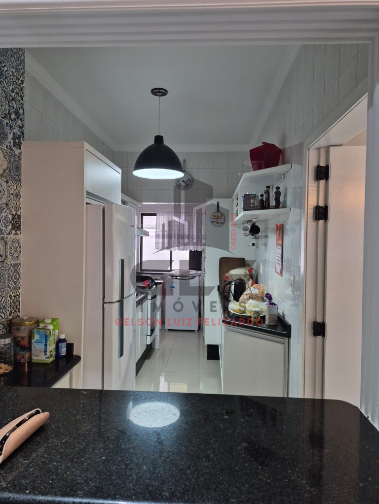 Apartamento Pronto em Itapema/SC bairro Meia Praia com 271m² área privativa com 3 dormitórios sendo 1 suíte, 3 vagas de garagem, com área de lazer