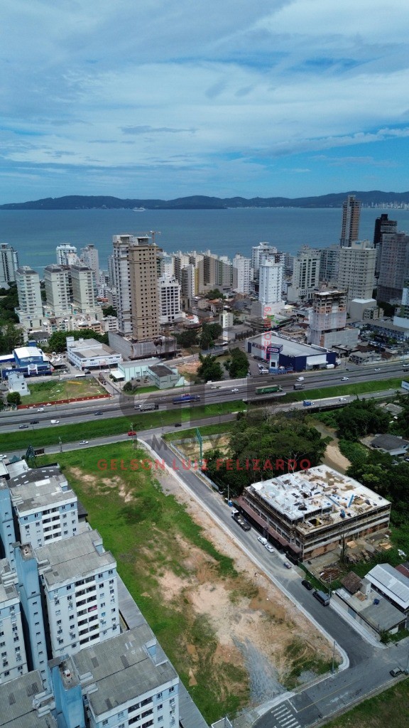 Apartamento Pronto no Centro de Itapema/SC com 105m² área privativa sendo 2 suítes, 2 vaga de garagem, área de lazer completa