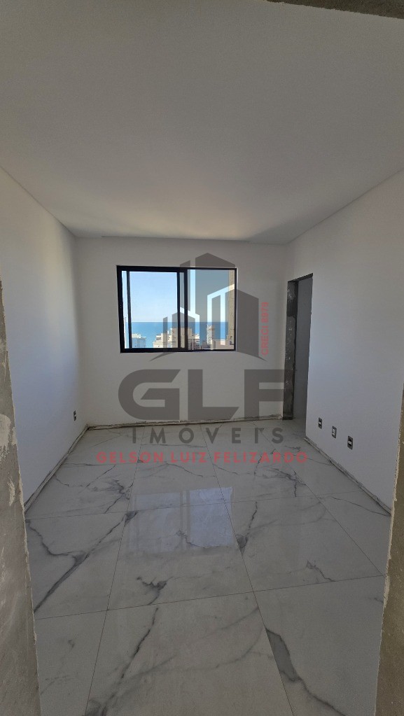 Apartamento de Alto Padrão na cidade de Itapema/SC, no bairro Meia Praia, com 3 Suítes e 2 Vagas de Garagem. Com 160m². Localização Privilegiada.