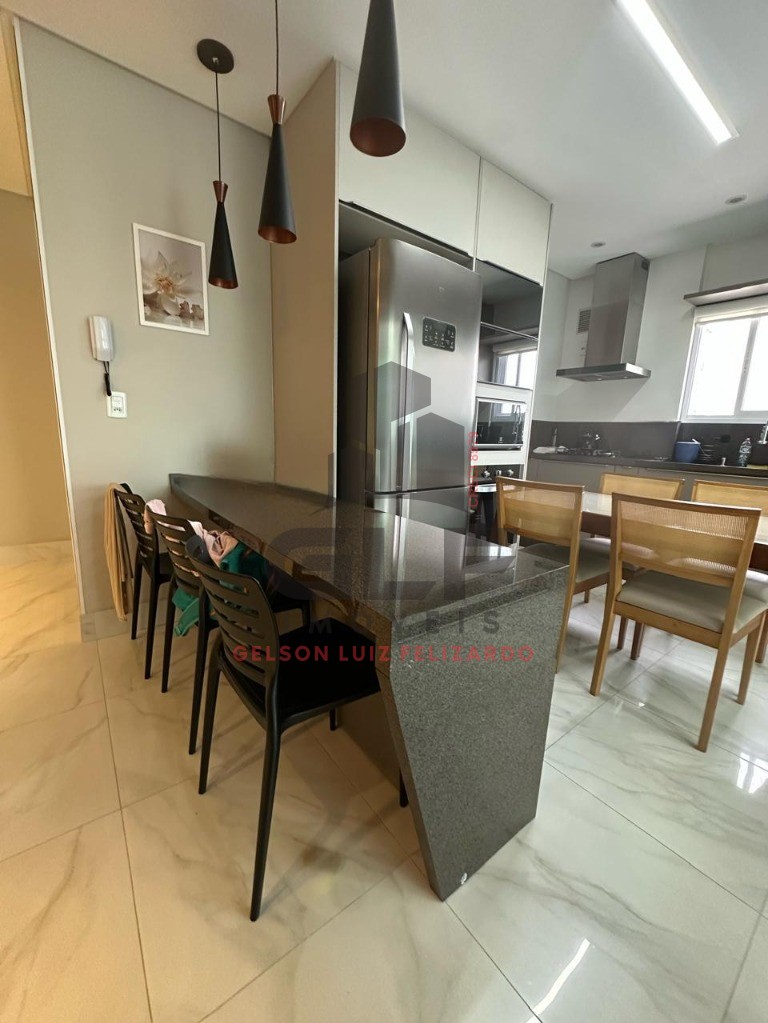 Apartamento Pronto Mobiliado em Itapema/SC bairro Meia Praia com 133m²área privativa sendo 2 suítes, 4 vagas de garagem área de lazer completa