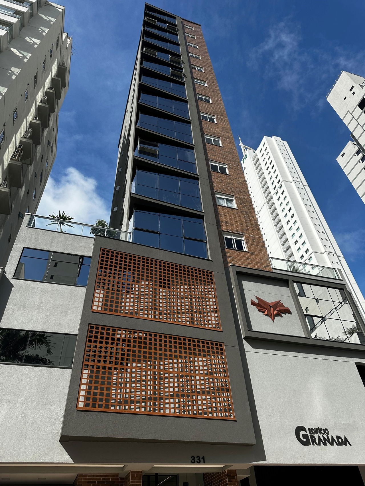 Apartamento em Construção em Balneário Camboriú/SC com 93,17m² área privativa sendo 2 suítes,