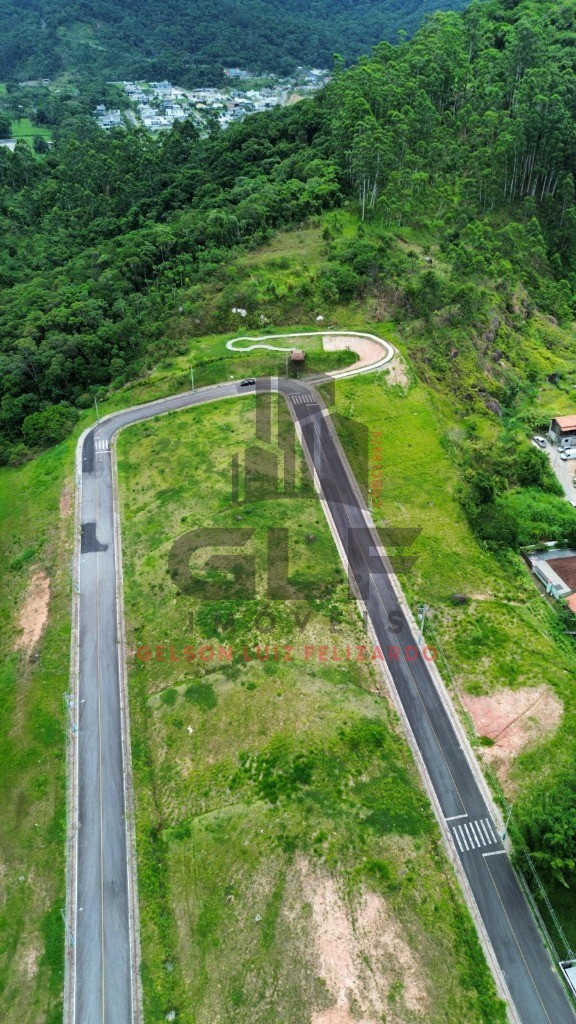 Apartamento Pronto no Centro de Itapema/SC com 105m² área privativa sendo 2 suítes, 2 vaga de garagem, área de lazer completa