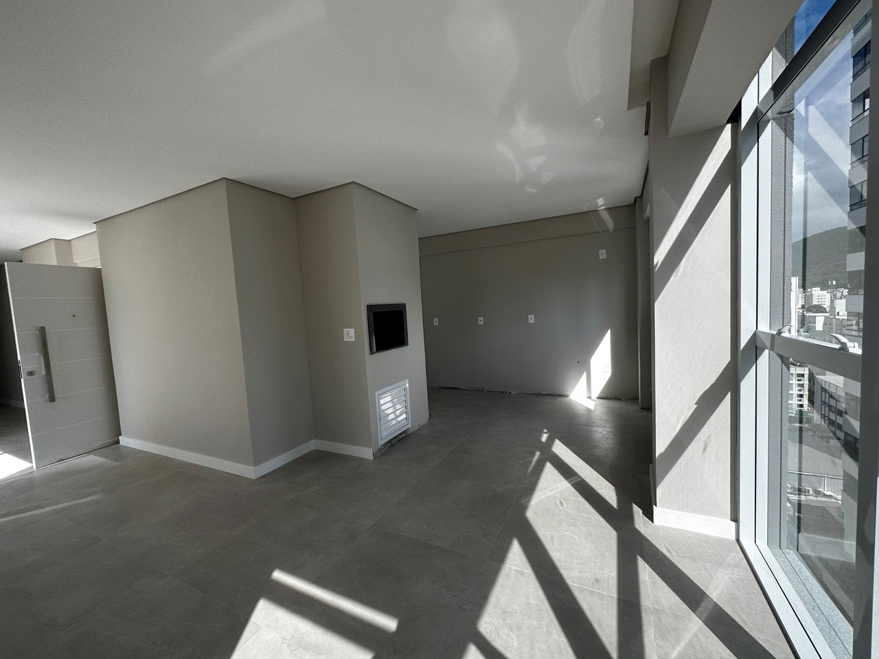 Apartamento em Construção em Balneário Camboriú/SC com 93,17m² área privativa sendo 2 suítes,