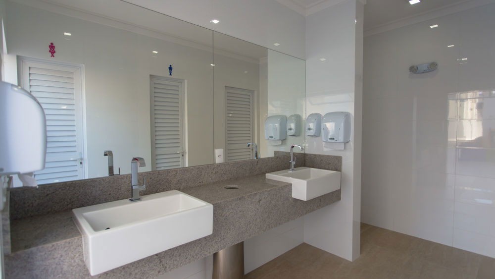 Apartamento em Pronto para morar em Balneário Camboriú/SC com 150,48m² área privativa sendo 4 suítes 3 vaga de garagem, área de lazer completa