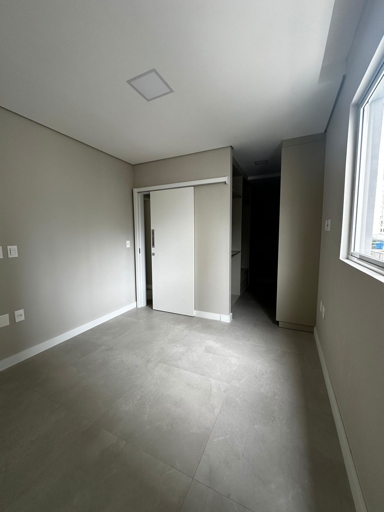 Apartamento em Construção em Balneário Camboriú/SC com 93,17m² área privativa sendo 2 suítes,