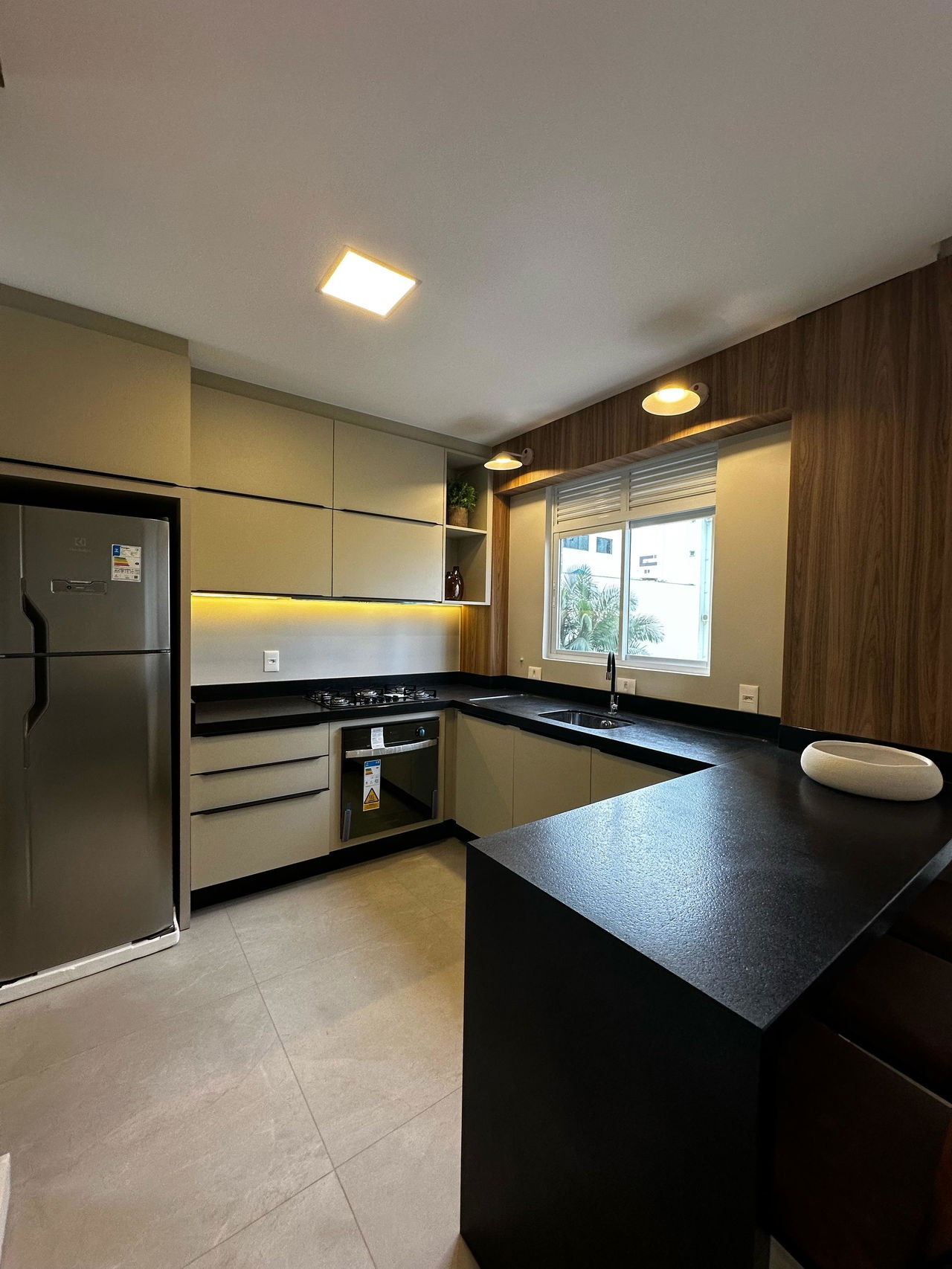 Apartamento em Construção em Balneário Camboriú/SC com 93,17m² área privativa sendo 2 suítes,