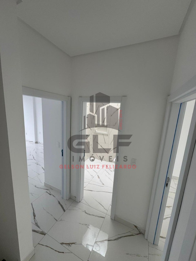 Casa sobrado geminado a venda na cidade de itapema/sc no bai