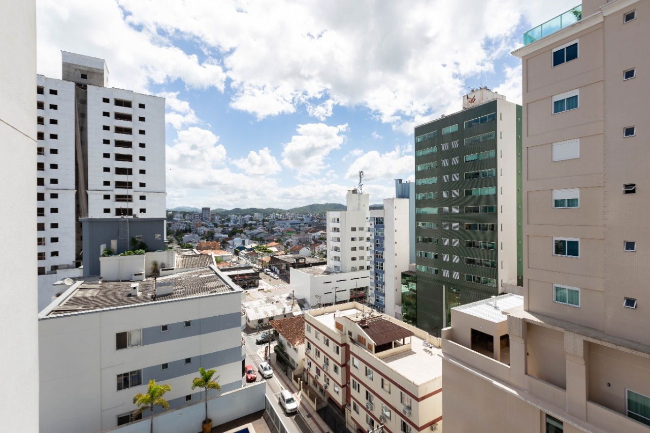 Apartamento em Pronto para morar em Balneário Camboriú/SC com 150,48m² área privativa sendo 4 suítes 3 vaga de garagem, área de lazer completa