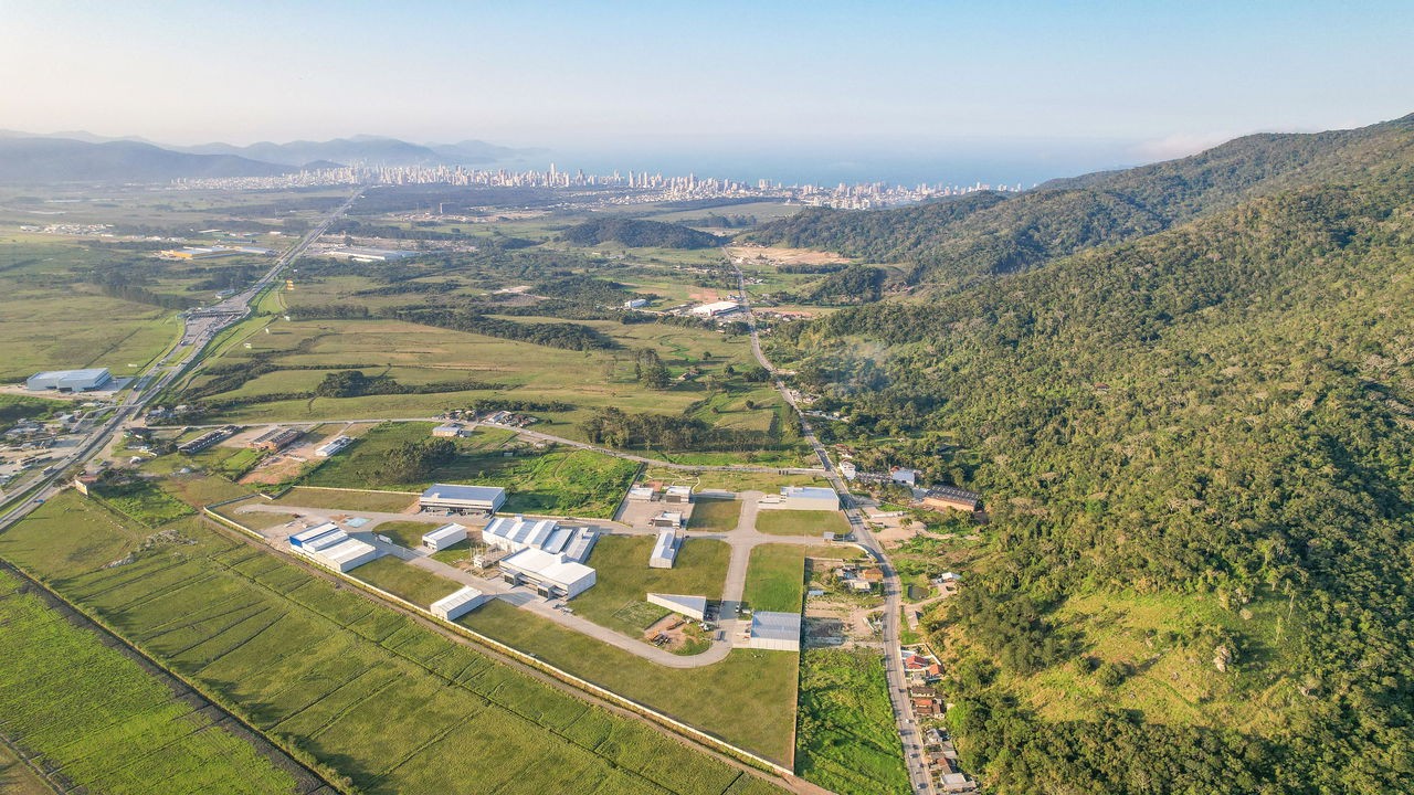 Terreno Pronto para construir a casa dos sonhos para você e sua família viver uma nova experiência, não perca essa oportunidade