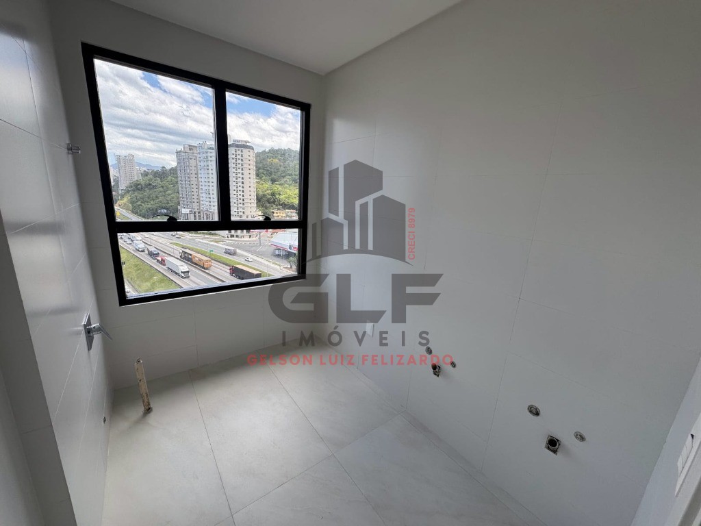 Apartamento de Luxo Pronto em Itapema/SC Bairro Meia Praia com 150m² área privativa sendo 3 suítes, 3 vagas de garagem, área de lazer completa