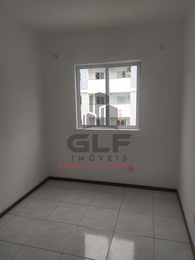Apartamento Pronto Semi Mobiliado em Itapema/SC no bairro Casa Branca, com 2 Dormitórios e 1 Vaga de garagem. Bem localizado.