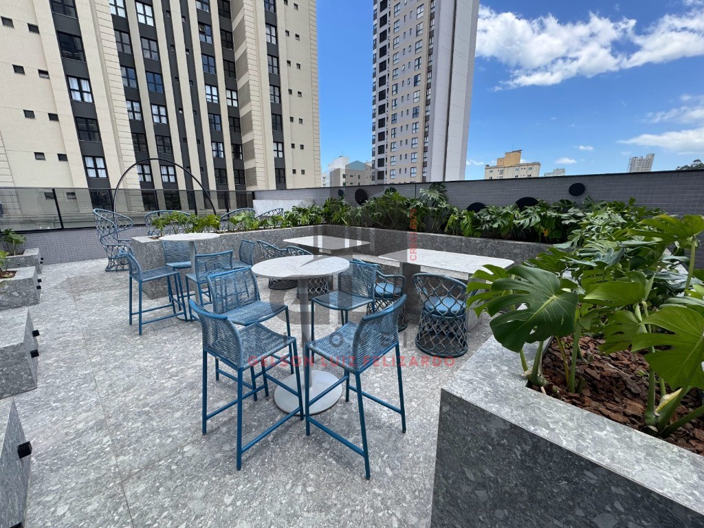 Apartamento de Luxo Pronto em Itapema/SC Bairro Meia Praia com 150m² área privativa sendo 3 suítes, 3 vagas de garagem, área de lazer completa