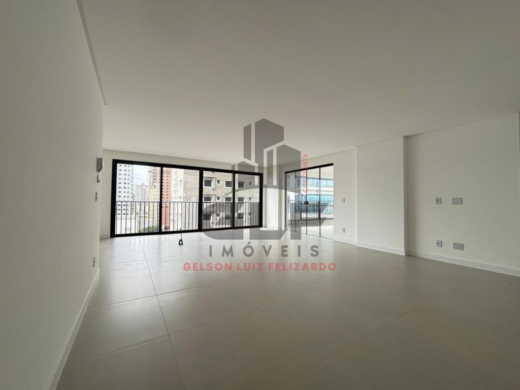 Apartamento Pronto para morar em Porto Belo/SC bairro Pereque, com 144m² área privativa sendo 3 suítes 2 vaga de garagem, área de lazer completa