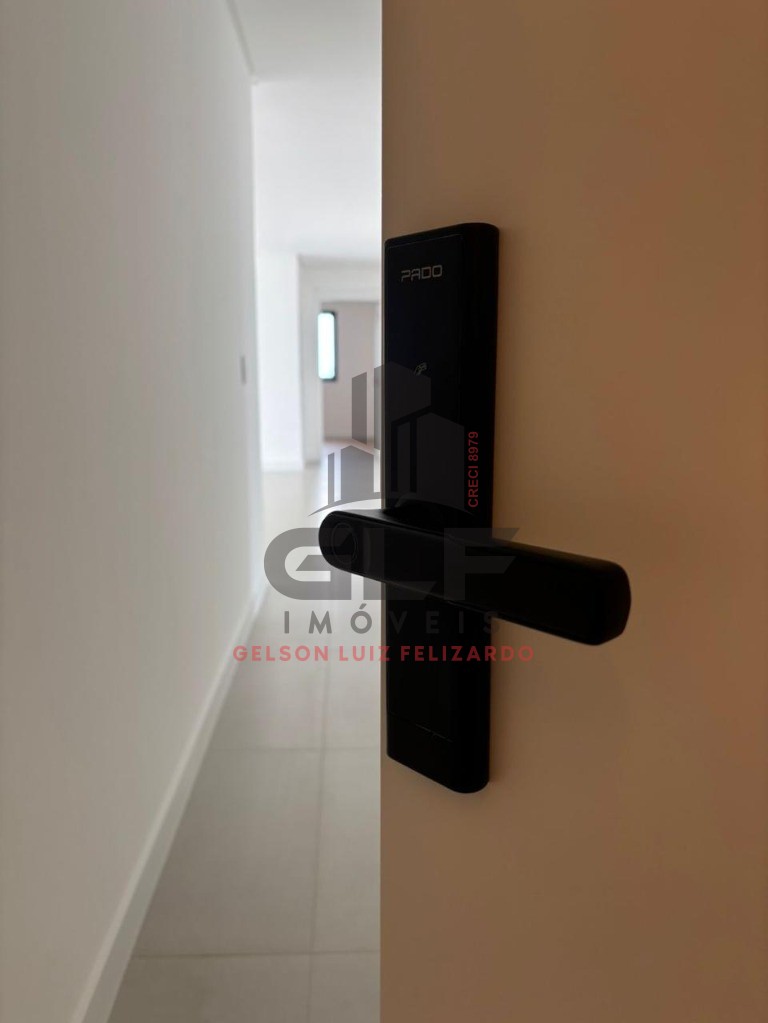 Apartamento Pronto para morar em Porto Belo/SC bairro Pereque, com 144m² área privativa sendo 3 suítes 2 vaga de garagem, área de lazer completa