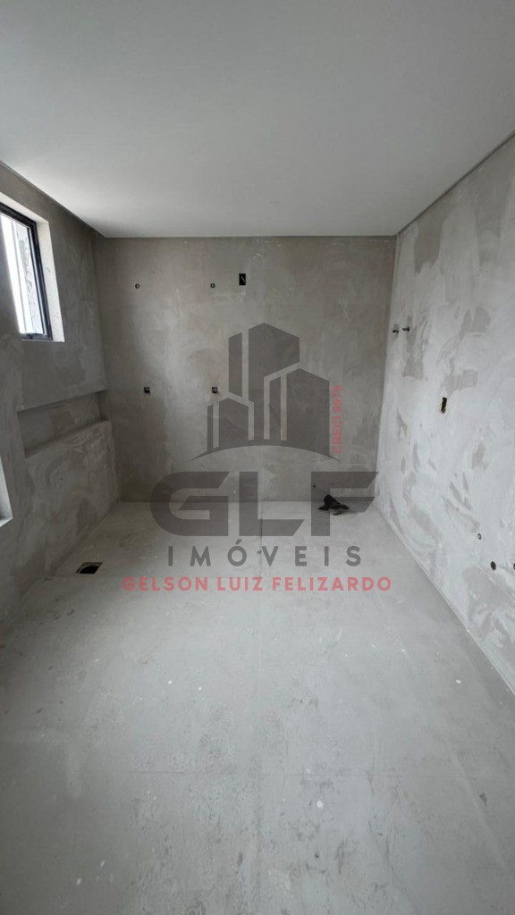Apartamento de Alto Padrão na cidade de Itapema/SC, no bairro Meia Praia, com 4 Suítes e 3 Vagas de Garagem. Localização Privilegiada. Lazer completo