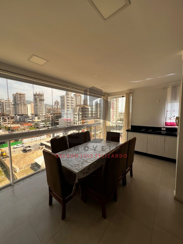 Apartamento Pronto em Porto Belo/SC bairro Pereque, com 118m² área privativa sendo 3 dormitórios e 1 suíte, 1 vaga de garagem, área de lazer completa