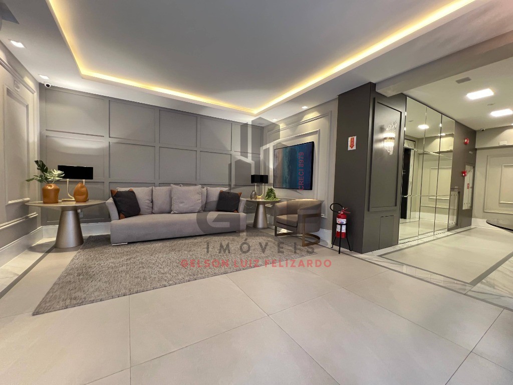 Apartamento de Luxo na cidade de Itapema/SC no bairro Meia Praia, 2 suítes e 2 demi suítes com 2 Vagas de garagem, com Lazer Completo. Bem localizado