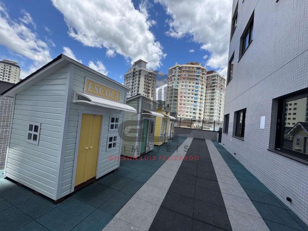 Apartamento de Luxo Pronto em Itapema/SC Bairro Meia Praia com 150m² área privativa sendo 3 suítes, 3 vagas de garagem, área de lazer completa