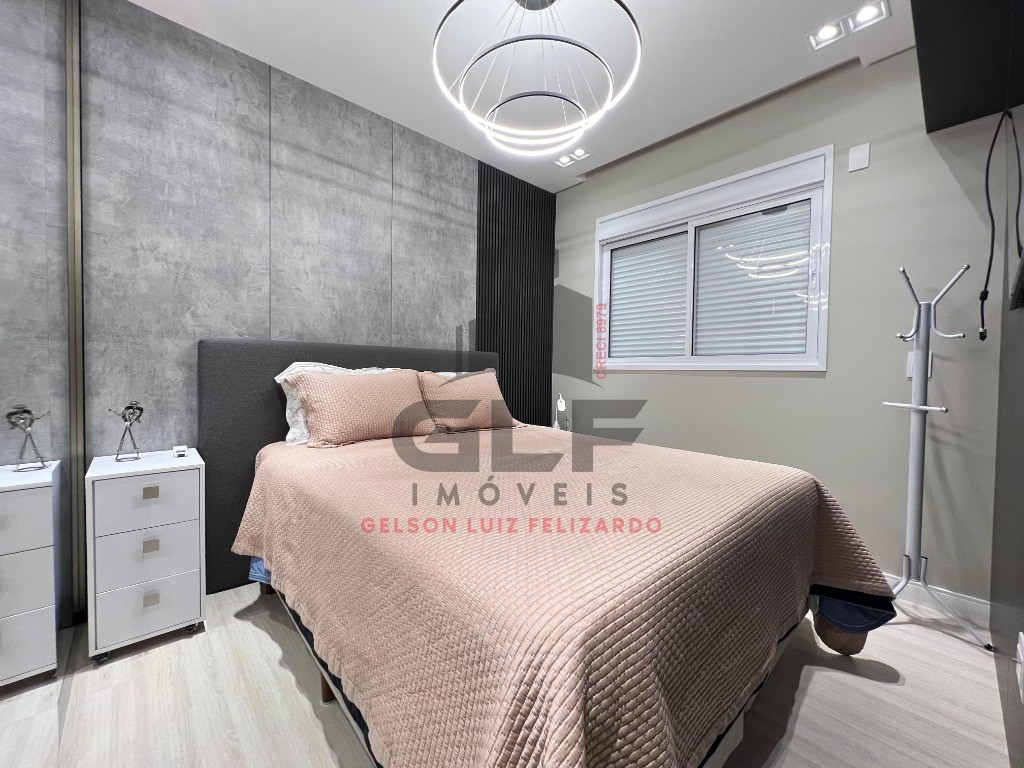 Apartamento de Luxo na cidade de Itapema/SC no bairro Meia Praia, 2 suítes e 2 demi suítes com 2 Vagas de garagem, com Lazer Completo. Bem localizado