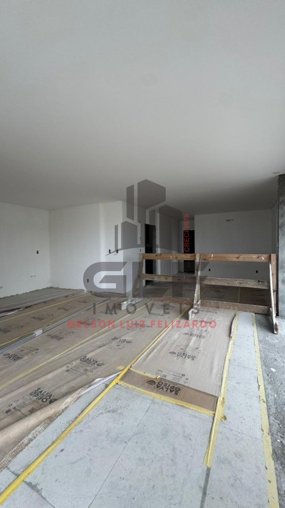 Apartamento de Alto Padrão na cidade de Itapema/SC, no bairro Meia Praia, com 4 Suítes e 3 Vagas de Garagem. Localização Privilegiada. Lazer completo