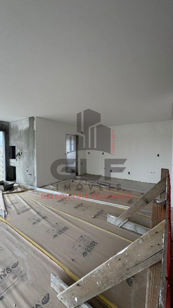 Apartamento de Alto Padrão na cidade de Itapema/SC, no bairro Meia Praia, com 4 Suítes e 3 Vagas de Garagem. Localização Privilegiada. Lazer completo