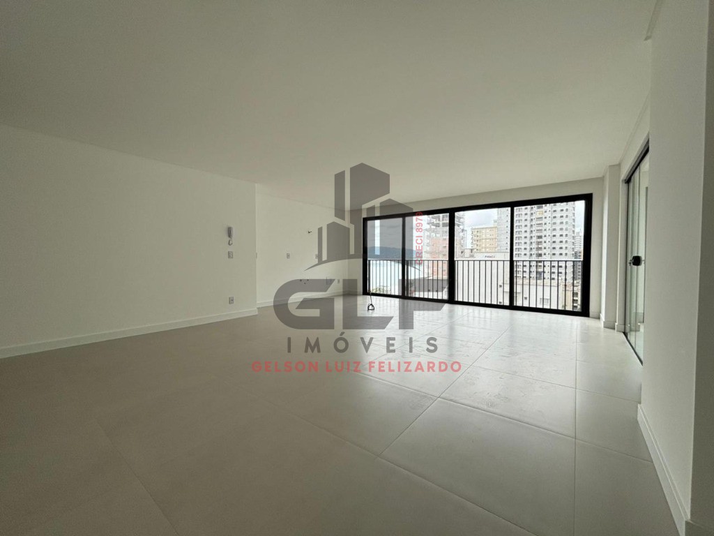 Apartamento Pronto para morar em Porto Belo/SC bairro Pereque, com 144m² área privativa sendo 3 suítes 2 vaga de garagem, área de lazer completa