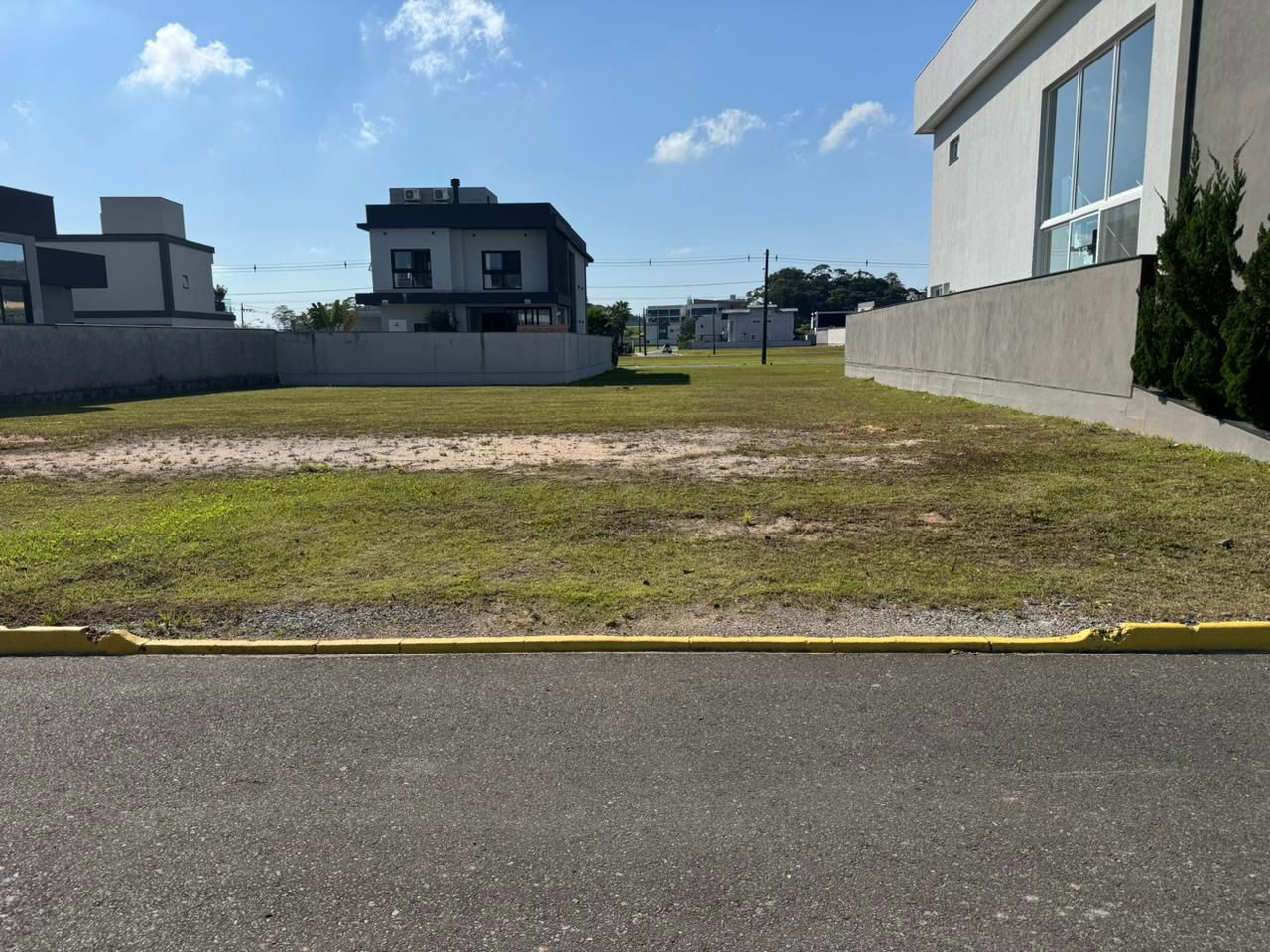 Condomínio fechado em camboriú/sc com 378m² área privativa, 