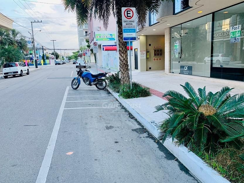 Sala a venda em balneário camboriú/sc com 107,41m² área priv