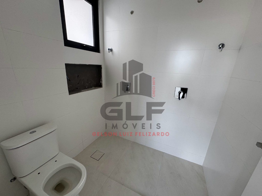 Apartamento de Luxo Pronto em Itapema/SC Bairro Meia Praia com 150m² área privativa sendo 3 suítes, 3 vagas de garagem, área de lazer completa