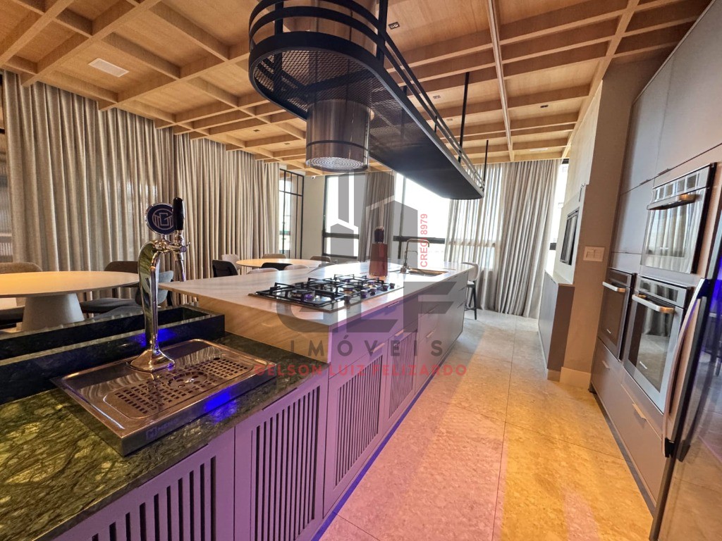 Apartamento de Luxo Pronto em Itapema/SC Bairro Meia Praia com 150m² área privativa sendo 3 suítes, 3 vagas de garagem, área de lazer completa