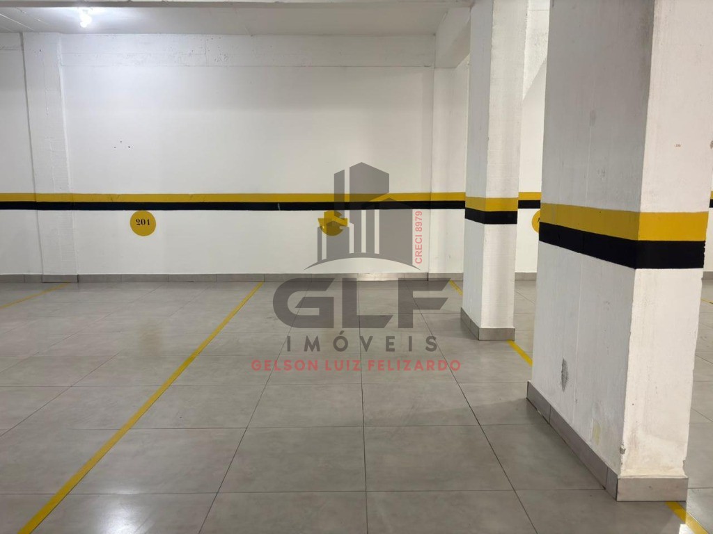 Apartamento Mobiliado em Itapema/SC no bairro Meia Praia, 129m² com3 dormitórios sendo 1 suíte e 1 Vaga de garagem. Bem localizado. Investir