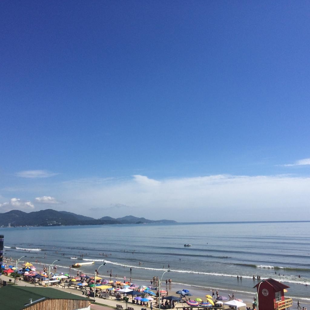Apartamento Pronto para morar em Itapema/SC bairro Meia Praia com 212m² sendo 3 suítes 2 vaga de garagem