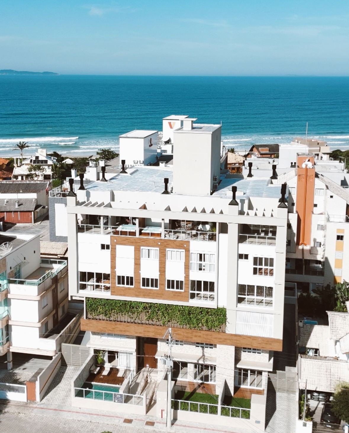 Apartamento pronto para morara em bombinhas/sc com 82,87m² á