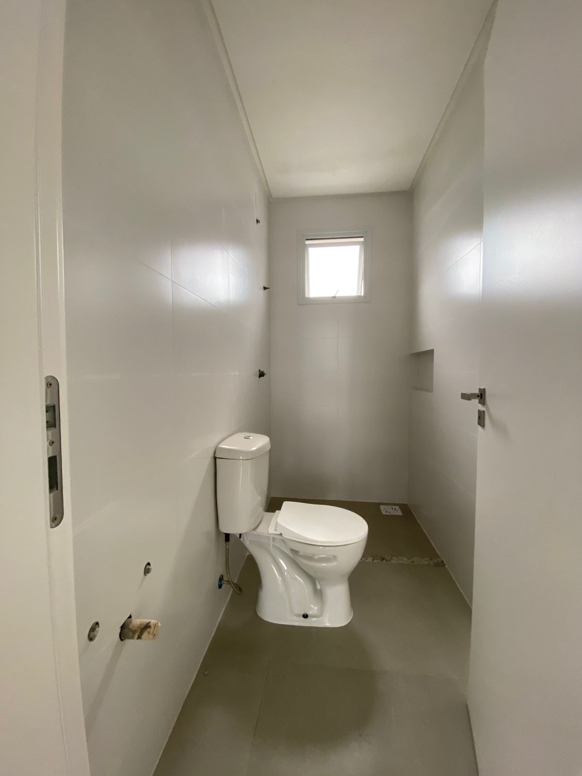 Apartamento Pronto par5a morar em Porto Belo/SC com 65m² área privativa sendo 1 suíte 1 vaga de garagem, área de lazer completa