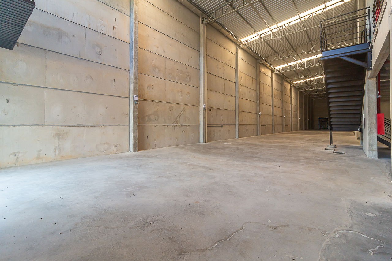 Galpão a venda em Porto Belo/SC com 1.698,00m² área privativa bem localizado