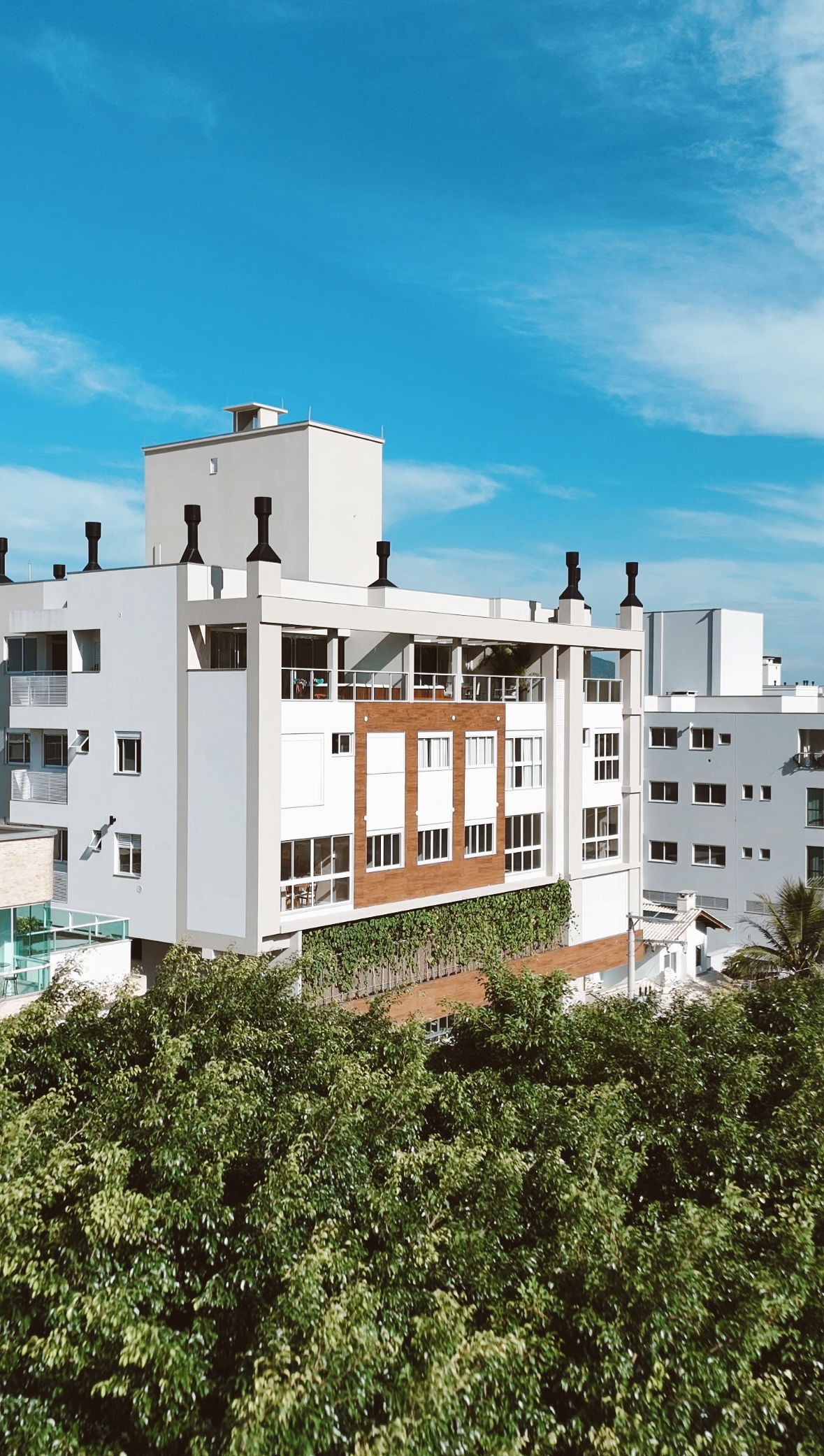Apartamento pronto para morara em bombinhas/sc com 82,87m² á