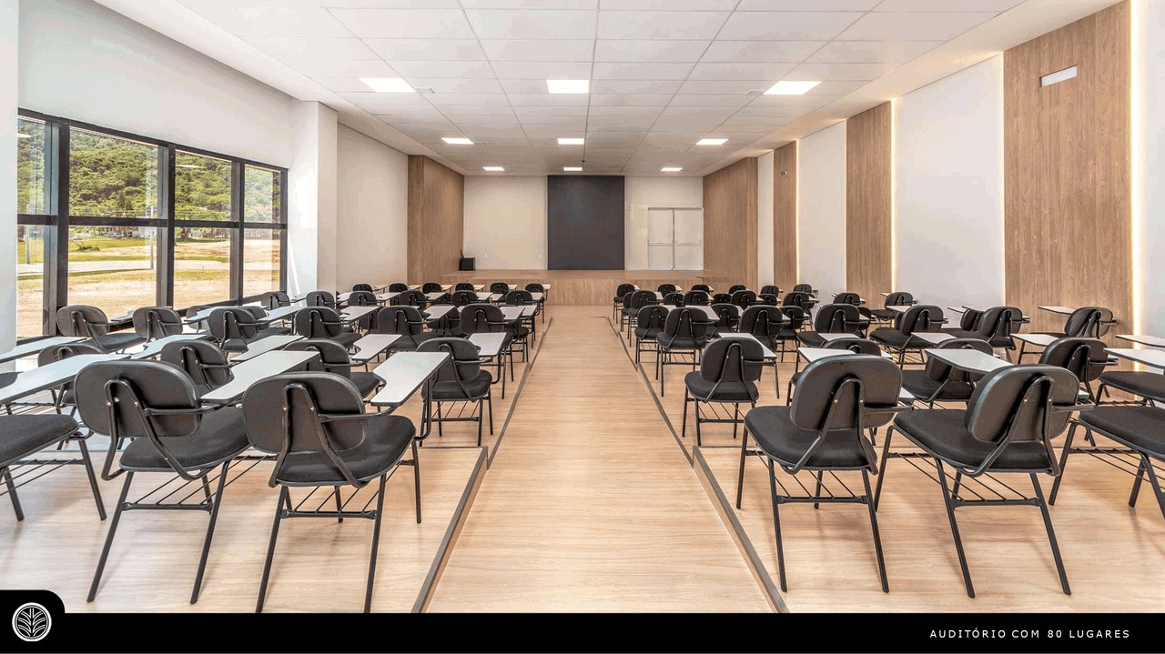 Galpão a venda em Porto Belo/SC com 1.698,00m² área privativa bem localizado
