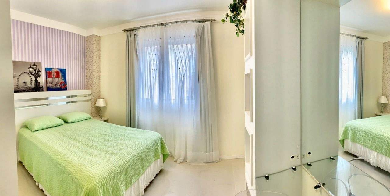 Apartamento Pronto para morar em Itapema/SC bairro Meia Praia com 212m² sendo 3 suítes 2 vaga de garagem