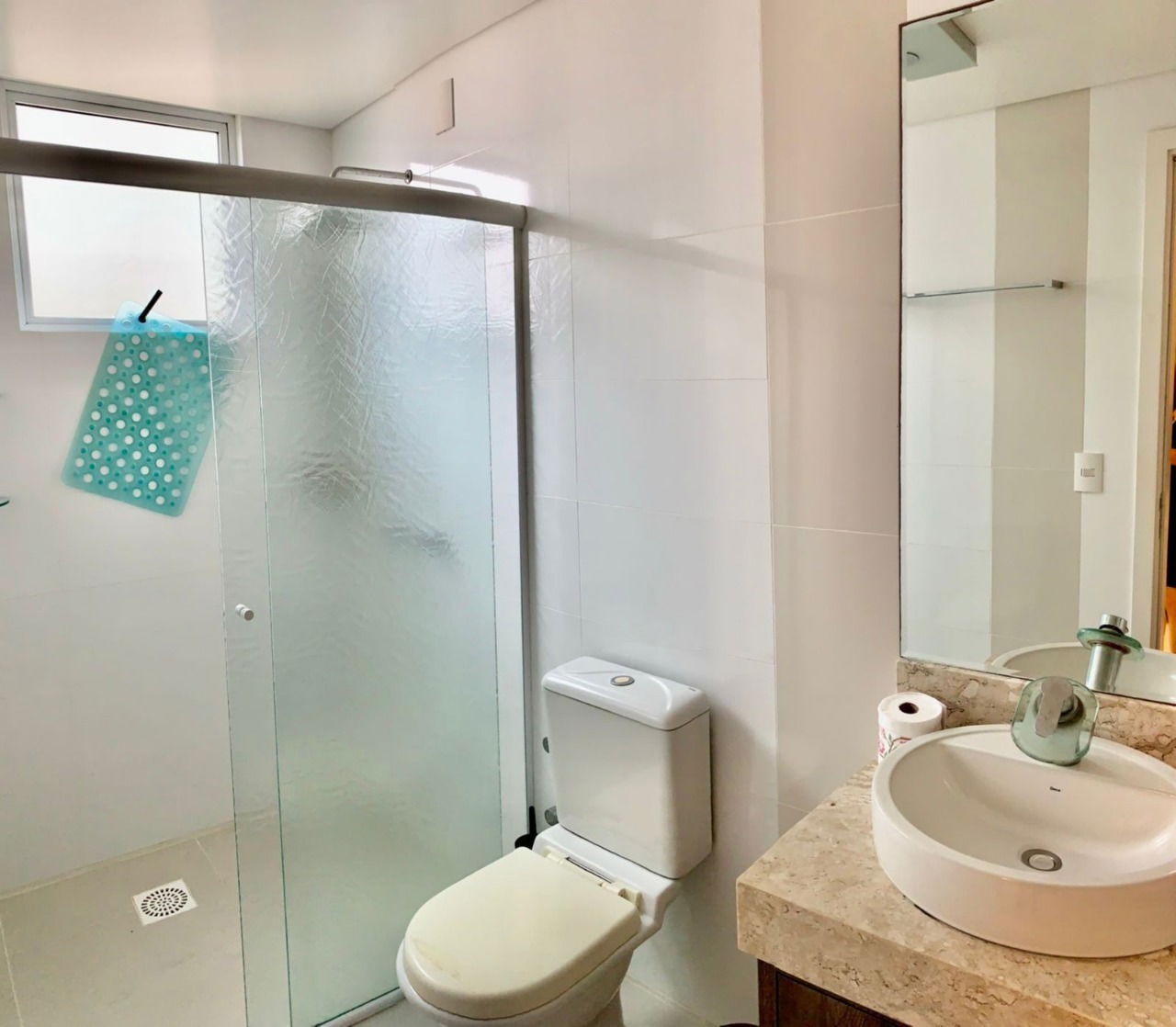 Apartamento Pronto para morar em Itapema/SC bairro Meia Praia com 212m² sendo 3 suítes 2 vaga de garagem