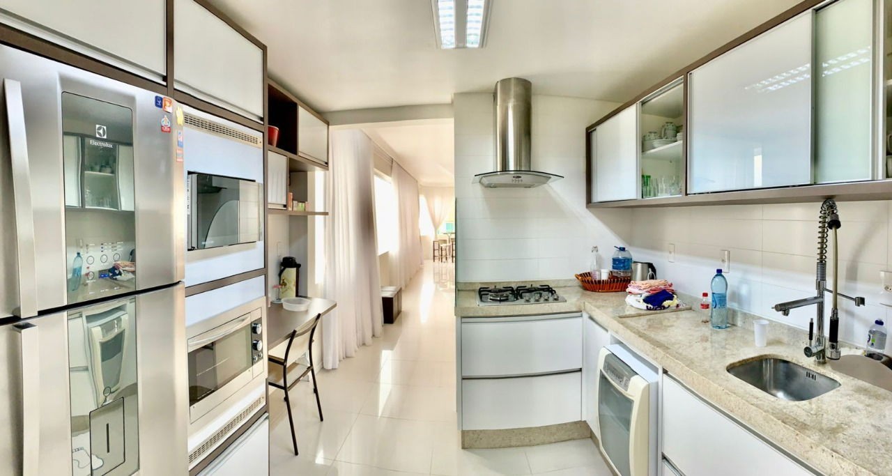 Apartamento Pronto para morar em Itapema/SC bairro Meia Praia com 212m² sendo 3 suítes 2 vaga de garagem