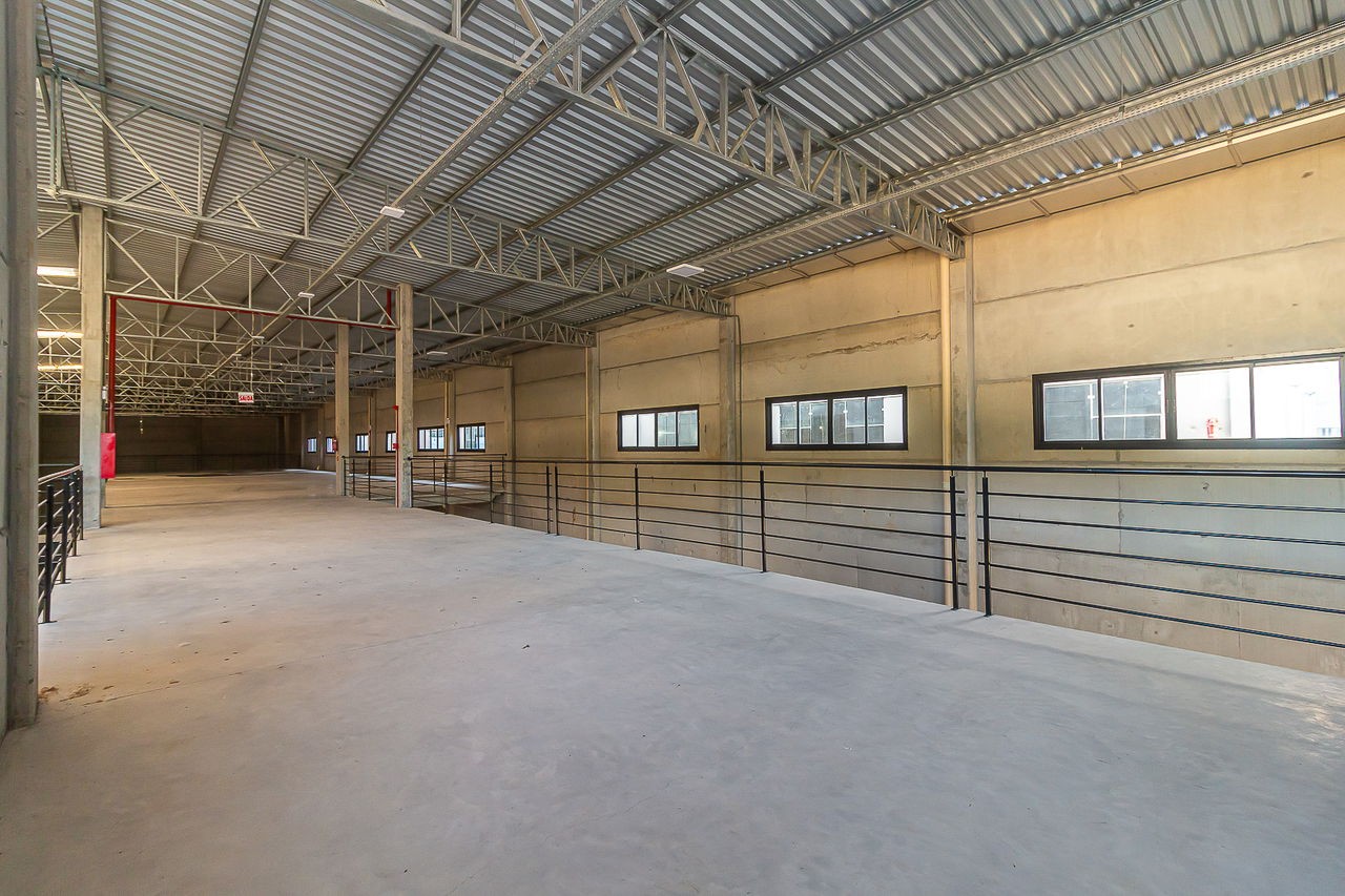 Galpão a venda em Porto Belo/SC com 1.698,00m² área privativa bem localizado