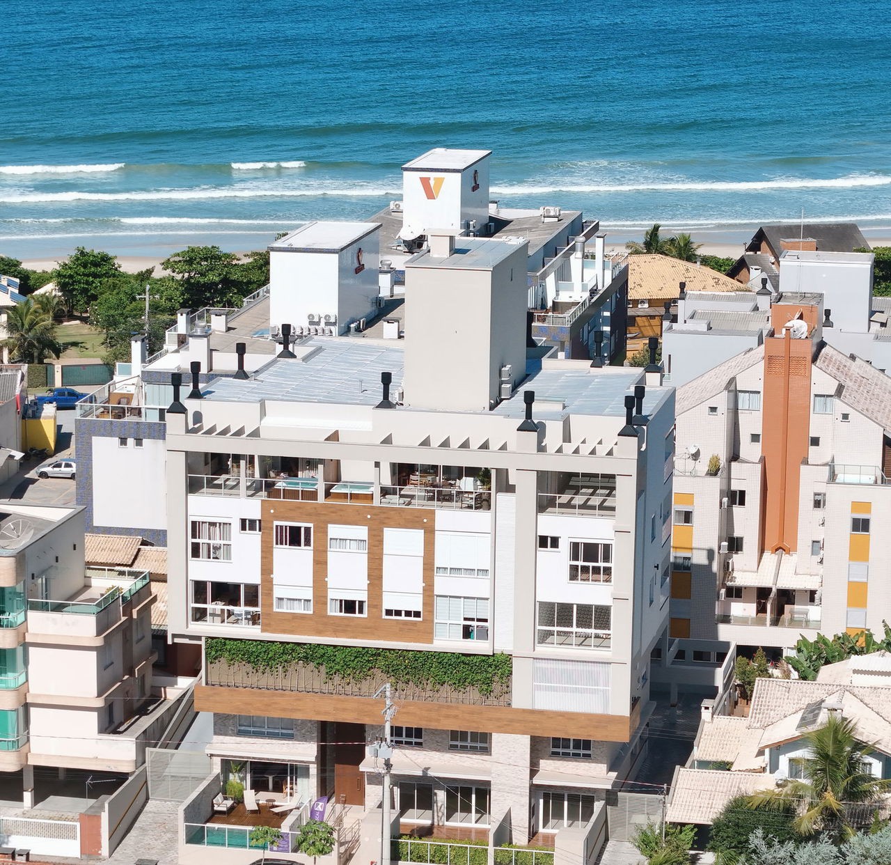 Apartamento pronto para morara em bombinhas/sc com 82,87m² á