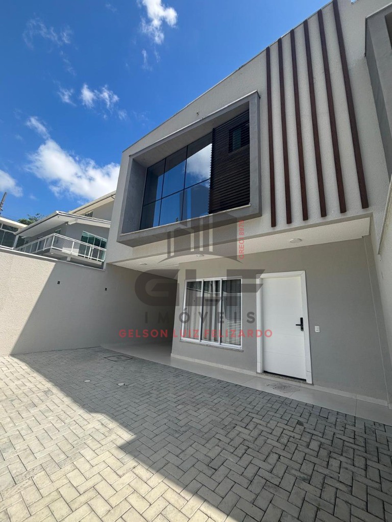 Geminado Pronto à venda em Itapema/SC ? Conforto, espaço e excelente localização, próximo a praia