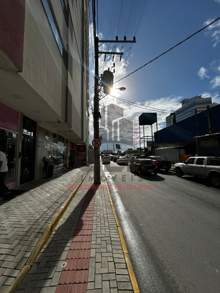 Salão de Beleza a venda em Itapema/SC com 100m² área privativa, tendo uma ótima localização