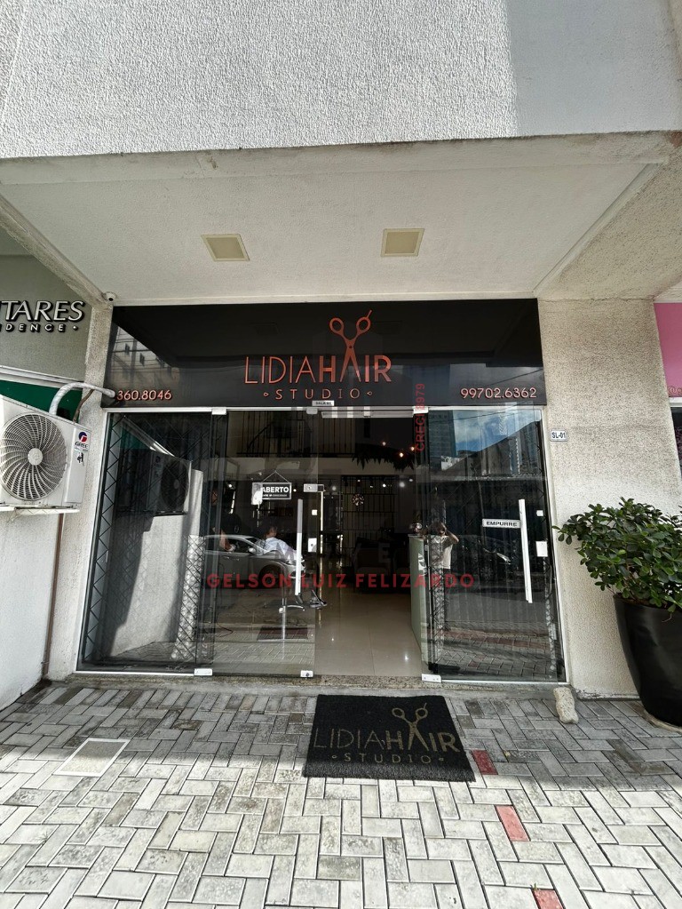 Salão de Beleza a venda em Itapema/SC com 100m² área privativa, tendo uma ótima localização