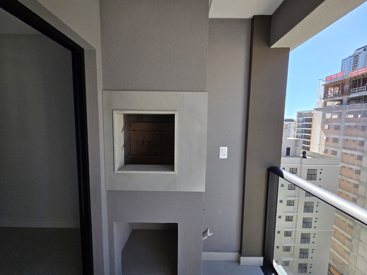 Apartamento Pronto para morar em Itapema/SC bairro Morretes, com 64m² área privativa sendo 2 suítes 1 vaga de garagem