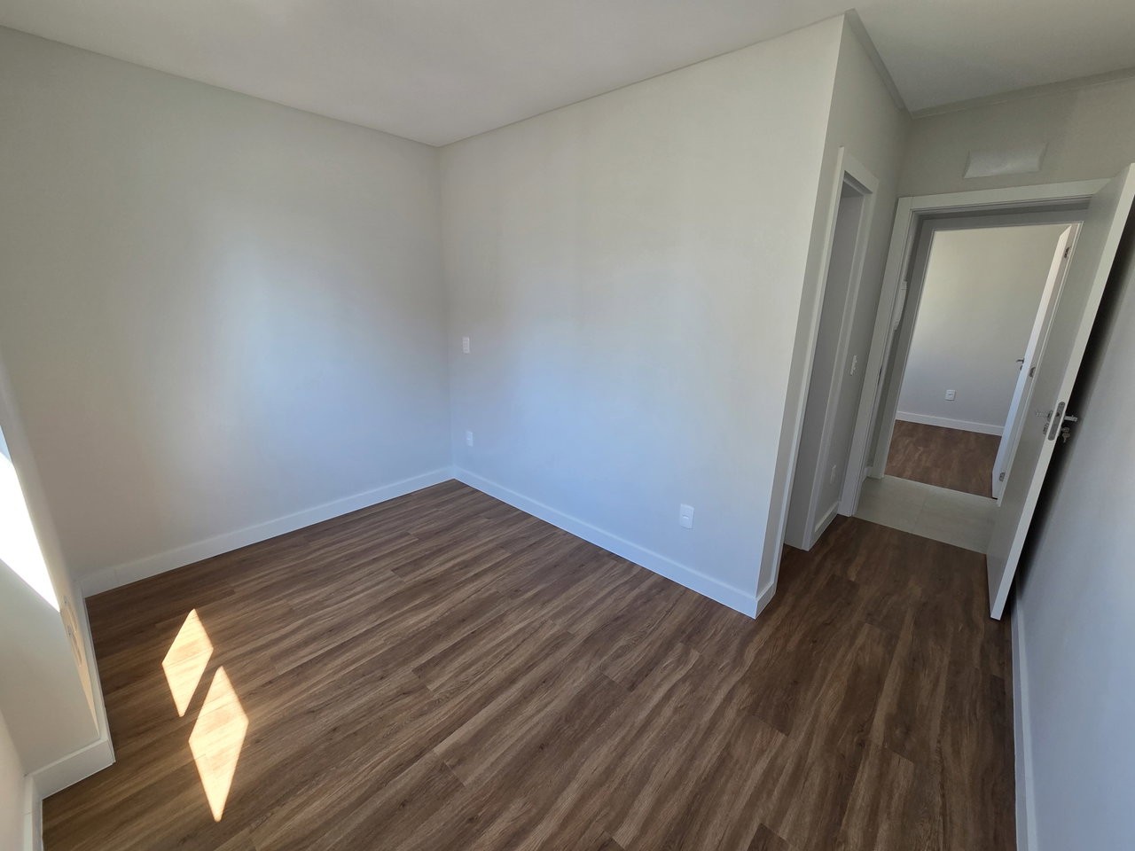 Apartamento Pronto para morar em Itapema/SC bairro Morretes, com 64m² área privativa sendo 2 suítes 1 vaga de garagem